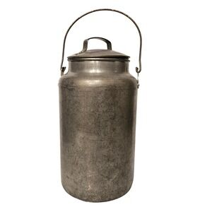 Essex Milk Can 4 Quart Silver Vintage Aluminum Farmhouse Pail with Lid